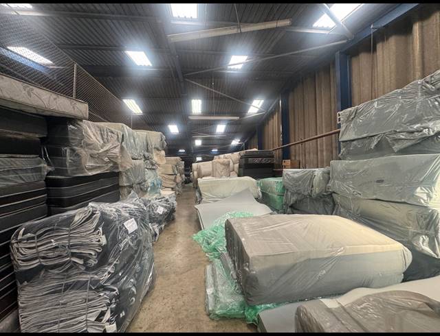 2,900M² WAREHOUSE TO LET IN KEW INDUSTRIAL